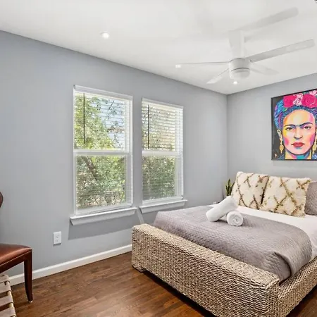 Gorgeous East Central Austin 2Bd Close To Downtown